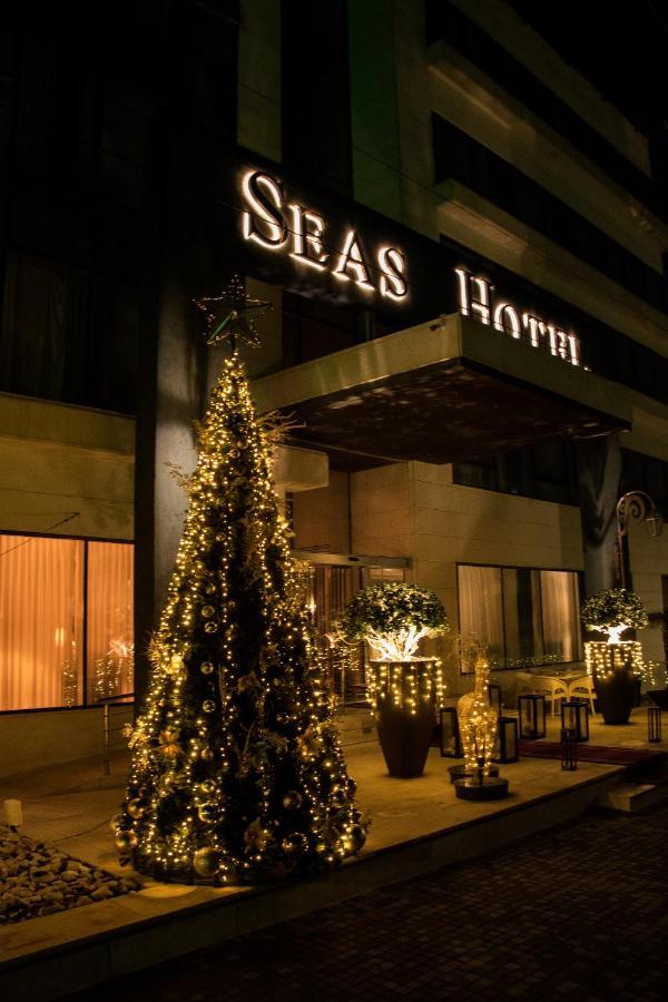 Seas Hotel Аман Екстериор снимка